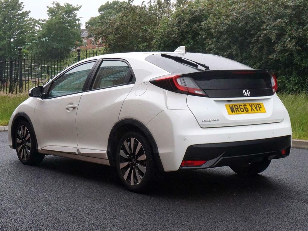 Honda Civic Se Plus White #4