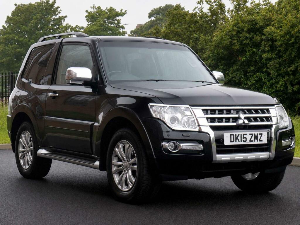 Mitsubishi Shogun Warrior Black