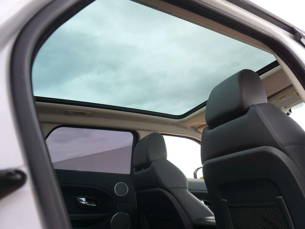 Land Rover Range Rover Evoque Pure White #3