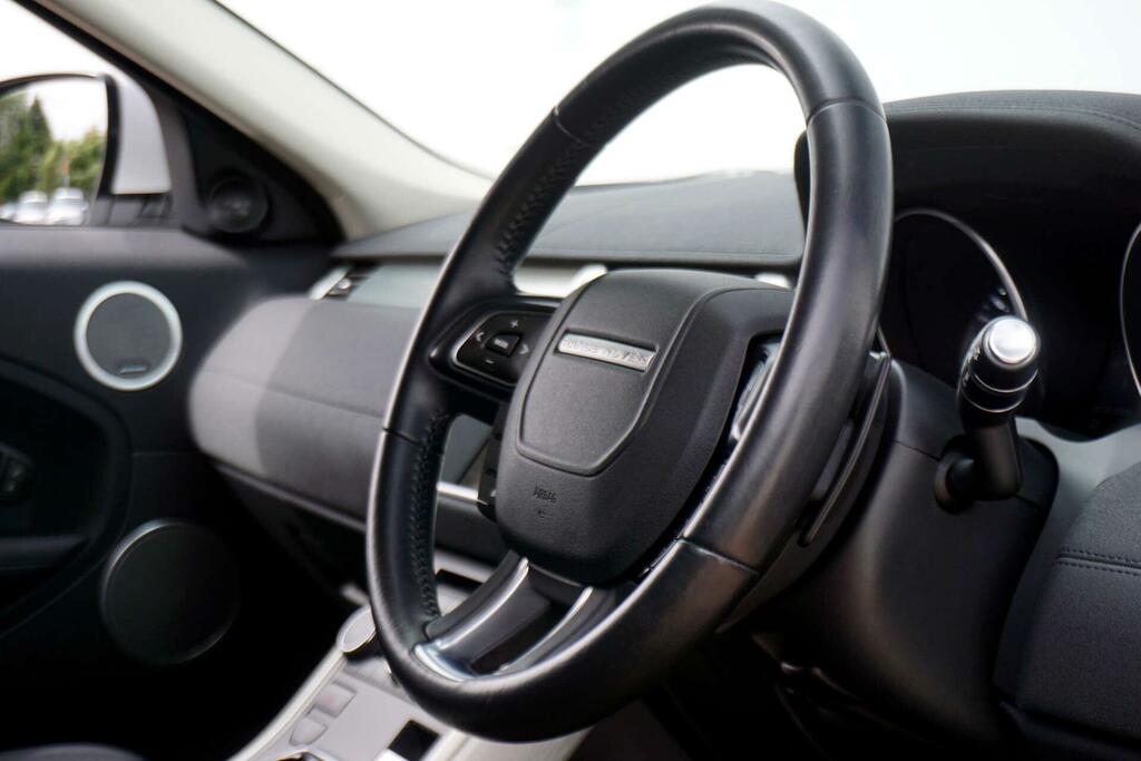 Land Rover Range Rover Evoque Sd4 Pure Red #15