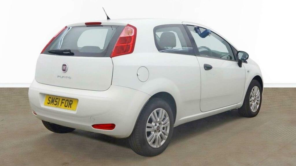 Fiat Punto Pop White #3