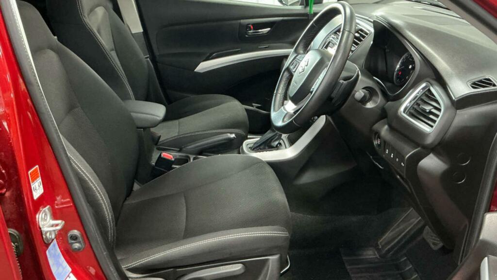 Suzuki SX4 S Cross Sz-t Red #5