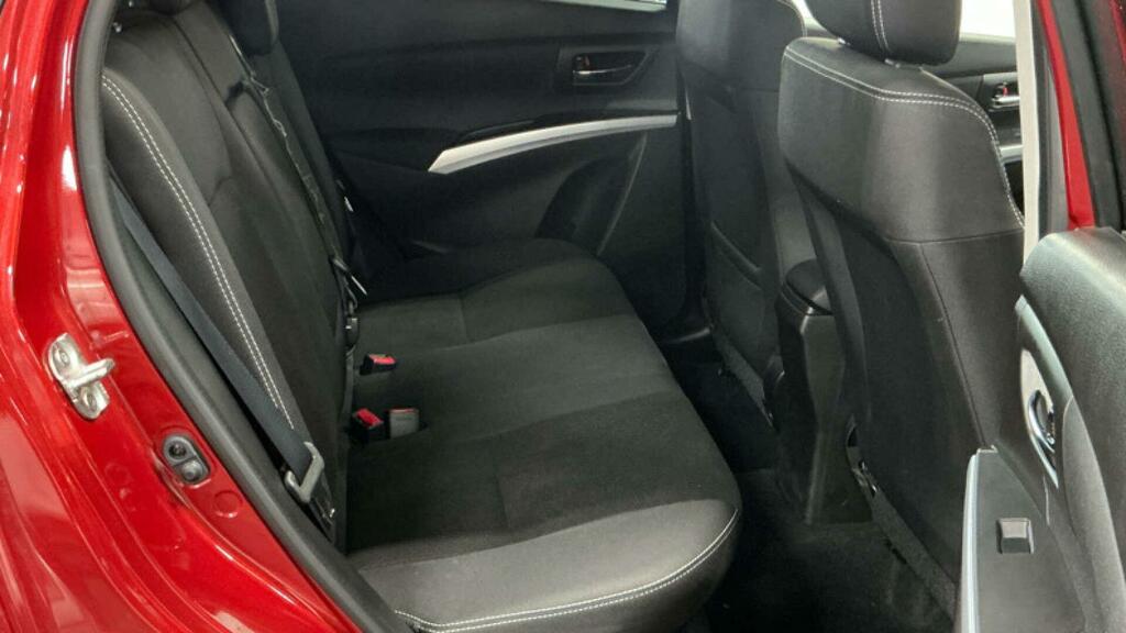 Suzuki SX4 S Cross Sz-t Red #6