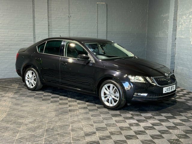 Skoda Octavia 2019 1.5 Tsi Gpf Act Se L Hatchback Dsg Black