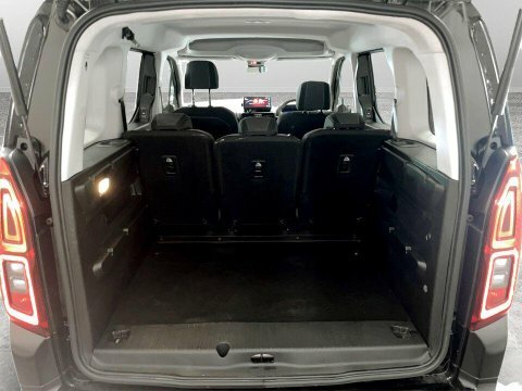 Vauxhall Combo-e Life Panel Van 2300 50Kwh Pro L1 7.4Kw Charge Grey #21