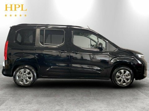 Vauxhall Combo-e Life Panel Van 2300 50Kwh Pro L1 7.4Kw Charge Grey #8