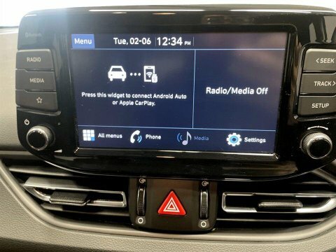 Hyundai I30 Active 5dr White #16