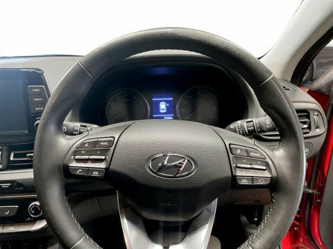 Hyundai I30 Active 5dr White #13