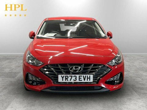 Hyundai I30 Active 5dr White #2