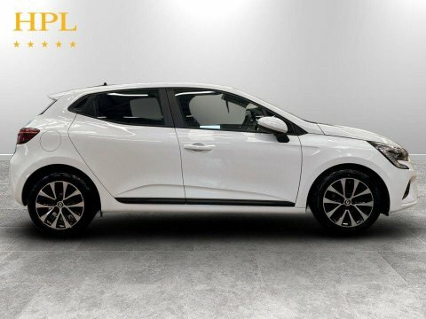 Renault Clio Iconic Tce White #8