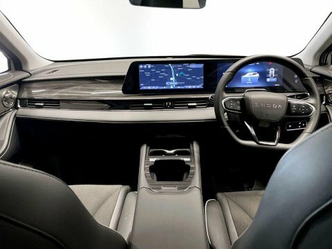 Omoda E5 61Kwh Comfort White #19