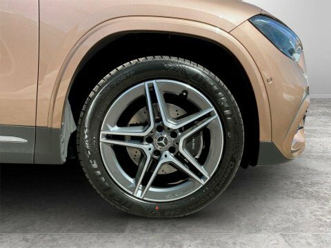 Mercedes-Benz GLA Class 2019 1.6 Gla180 Urban Edition Suv Manua Black #10