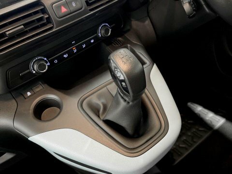 Citroen Berlingo Mpv White #17