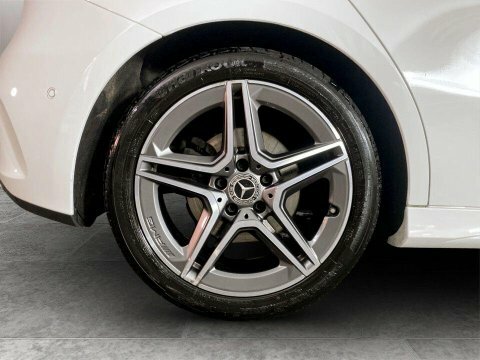 Mercedes-Benz A Class A200 Amg Line  #10
