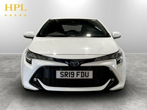 Toyota Corolla 2019 19 1.8 White #2