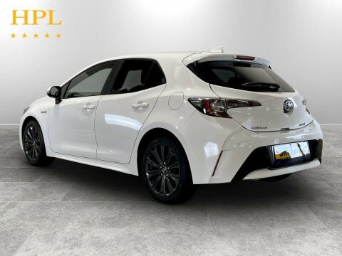 Toyota Corolla 2019 19 1.8 White #5