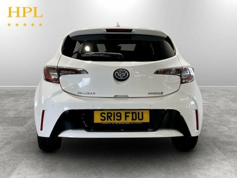 Toyota Corolla 2019 19 1.8 White #6