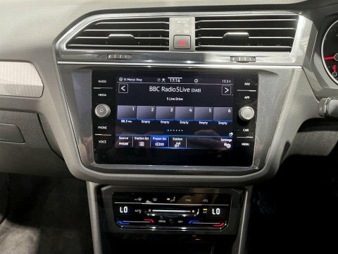 Volkswagen Tiguan 2.0 Tdi R-line Tech Dsg Euro 6 Ss White #18