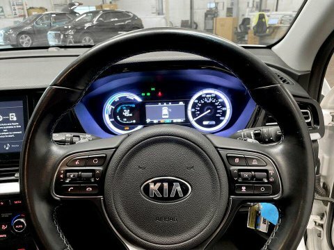 Kia Niro 3 Blue #13