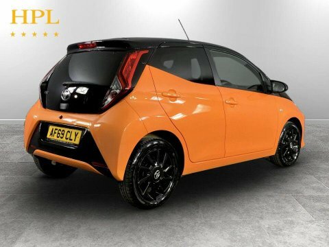 Toyota Aygo Hatchback Orange #7