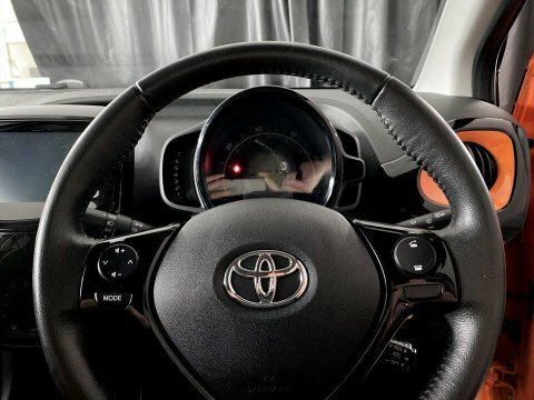 Toyota Aygo Hatchback Orange #13