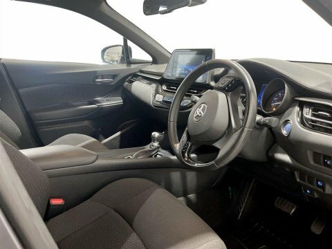 Toyota C-Hr 1.2T Dynamic  #12