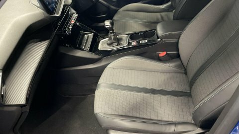 Peugeot 2008 Hatchback Grey #16