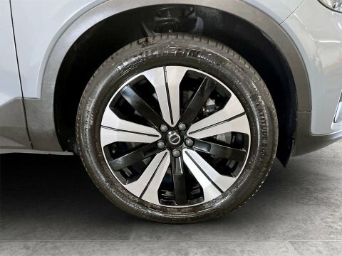 Volvo XC40 Plus Black #10