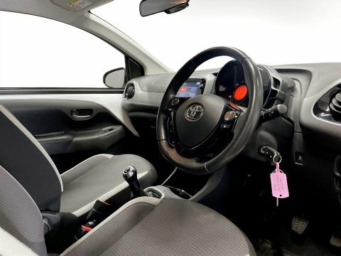 Toyota Aygo Hatchback Red #12