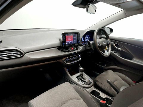 Hyundai I30 Hatchback Red #15