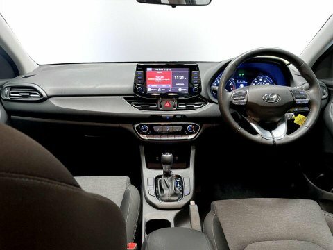 Hyundai I30 Hatchback Red #19