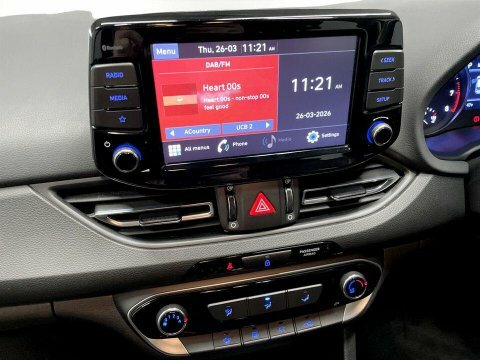 Hyundai I30 Hatchback Red #16