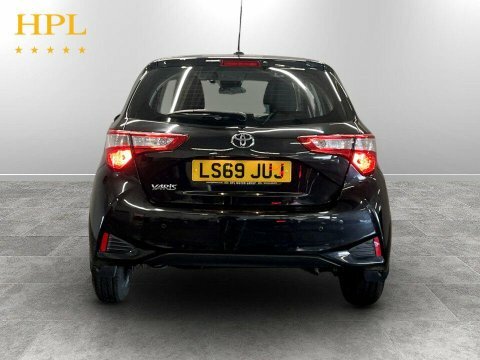 Toyota Yaris 2019 69 1.5 LS69JUJ #6