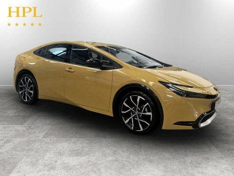 Toyota Prius Petrol Black #1