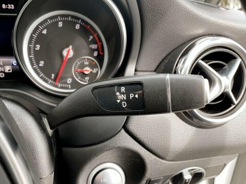 Mercedes-Benz GLA Class 2021 71 1.3 #17