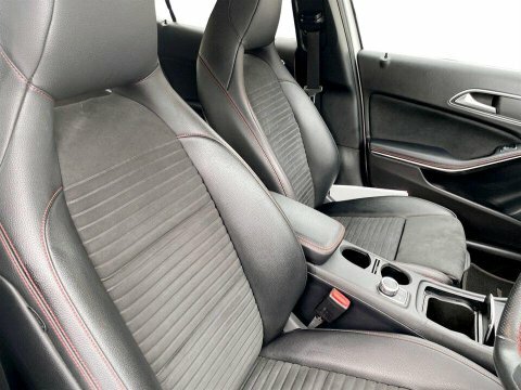 Mercedes-Benz GLA Class 2021 71 1.3 #11