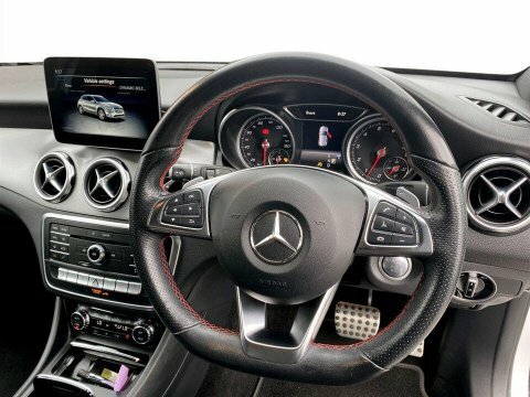 Mercedes-Benz GLA Class 2021 71 1.3 #13