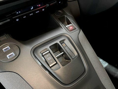 Peugeot e-Rifter 2025 75 52Kwh  #16