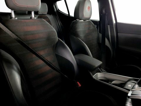 Alfa Romeo Tonale Hatchback Veloce  #11