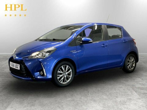 Toyota Yaris 1.5 Hybrid Dynamic Cvt  #3
