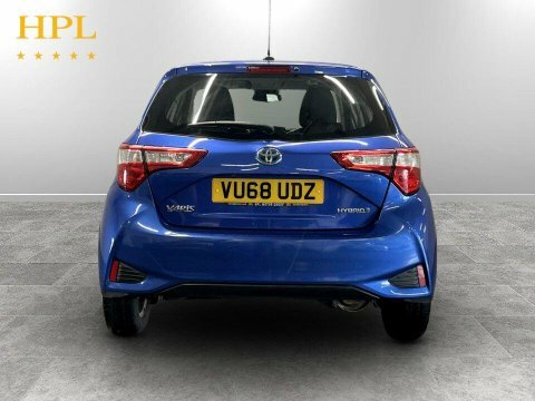 Toyota Yaris 1.5 Hybrid Dynamic Cvt  #6