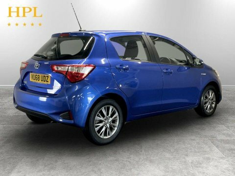 Toyota Yaris 1.5 Hybrid Dynamic Cvt  #7