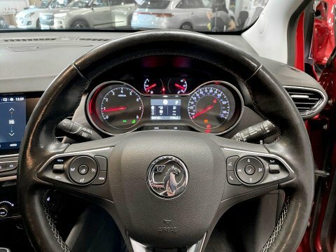 Vauxhall Crossland Hatchback Silver #13