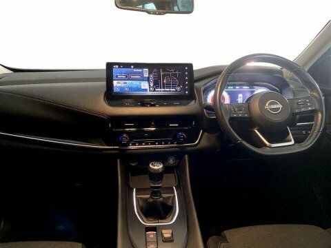 Nissan Qashqai Hatchback #18