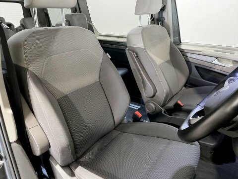Volkswagen Multivan 2 L Style Tdi  #11