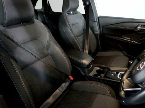 Nissan Qashqai Hatchback #11