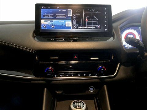 Nissan Qashqai Hatchback #17