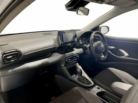 Toyota Yaris Hatchback  #15