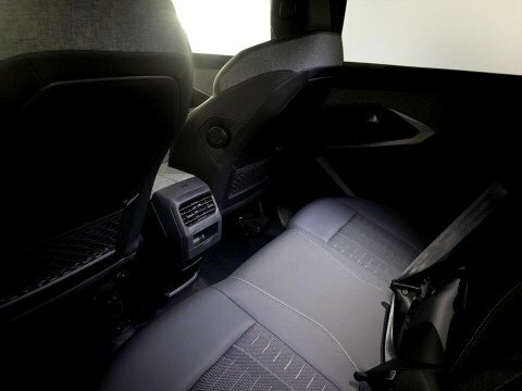Peugeot 3008 Hatchback #19