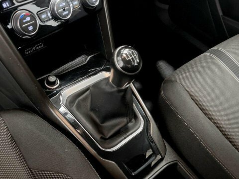 Volkswagen T-Roc 2019 69 1.5  #33